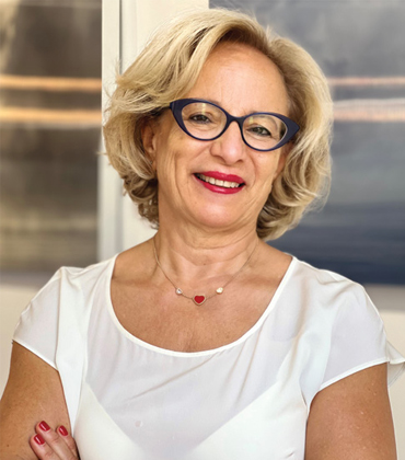 Maggy Warda, Communimed | Healthcare Tech Outlook | Point-of-Care Health Information Network Solution of the Year in Canada