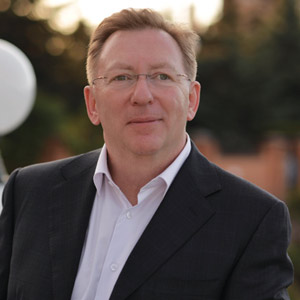 Michael Kofman, Digital Invest Inc. | Healthcare Tech Outlook | Top Precision Medicine Solutions Companies