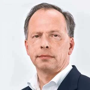 Jurgen Neumann, President, LRE Medical